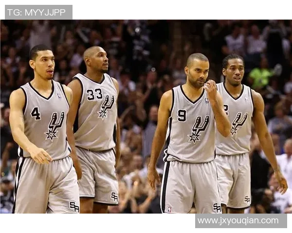 美国男篮对抗世界联队的精彩较量与篮球文化的碰撞分析